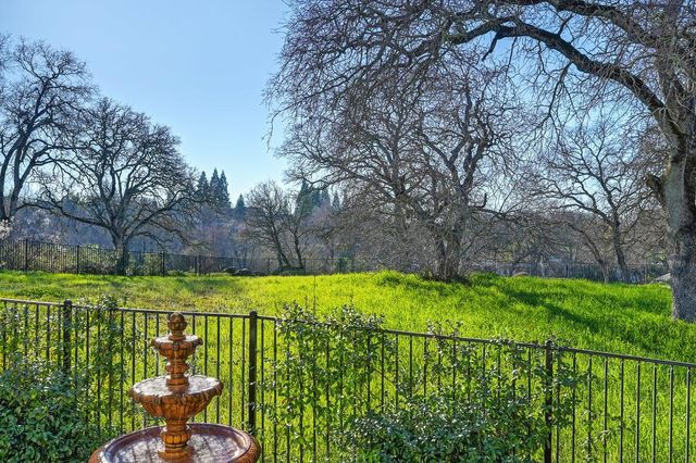 4022 Legend Dr, Rocklin, CA 95765