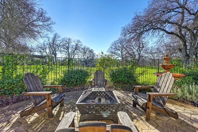 4022 Legend Dr, Rocklin, CA 95765