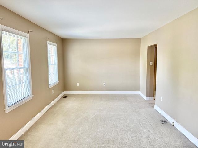 15407 SKYLINE DR, Dumfries, VA 22025