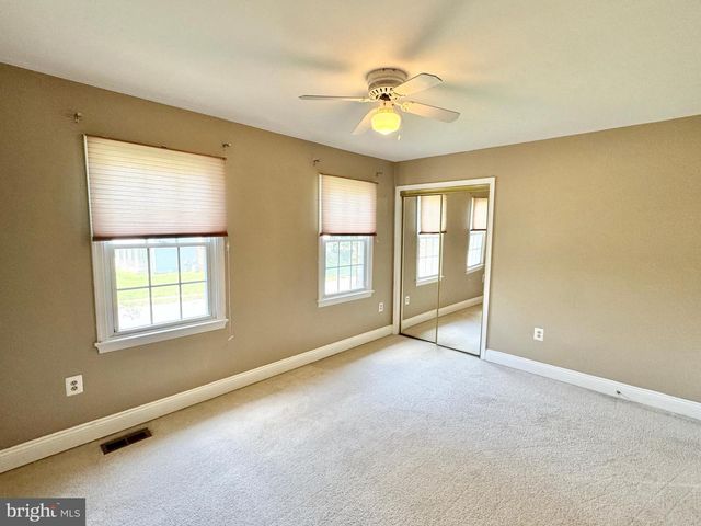 15407 SKYLINE DR, Dumfries, VA 22025