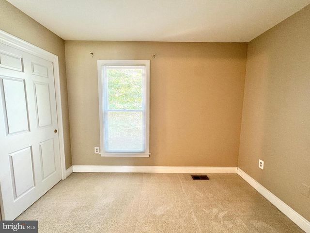 15407 SKYLINE DR, Dumfries, VA 22025