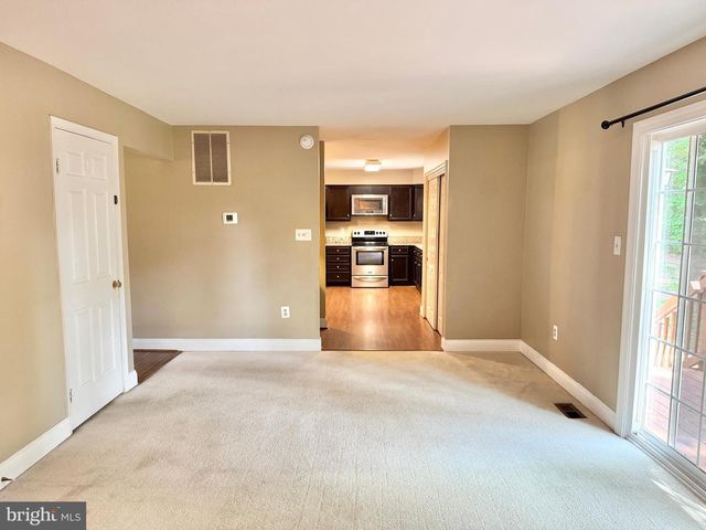 15407 SKYLINE DR, Dumfries, VA 22025