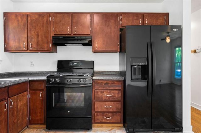 6070 Pine Mountain NW Court, Kennesaw, GA 30152