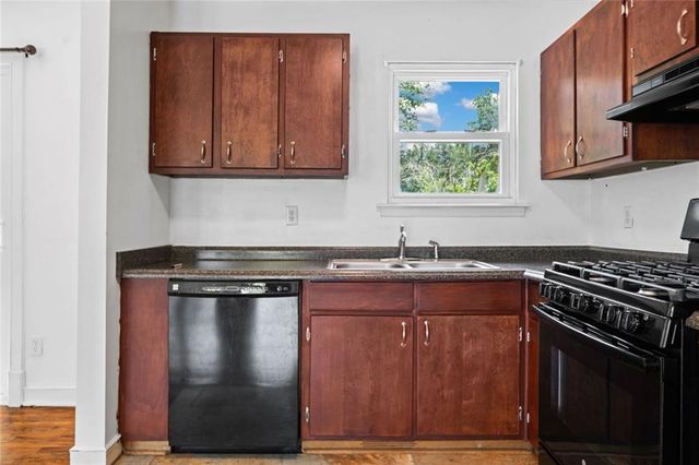 6070 Pine Mountain NW Court, Kennesaw, GA 30152