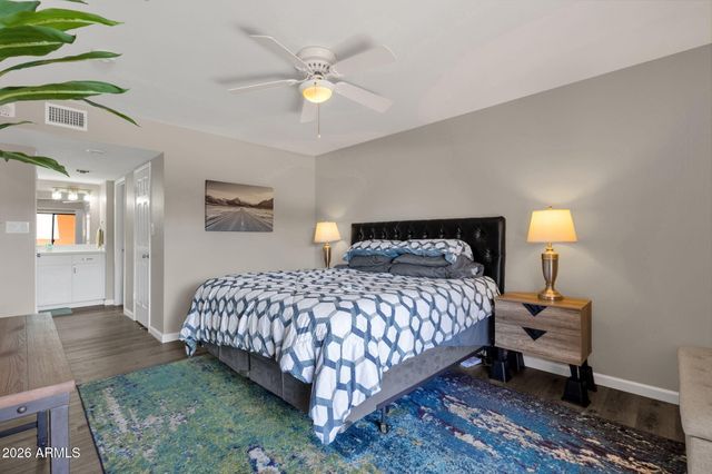 12222 N PARADISE VILLAGE Parkway S 233, Phoenix, AZ 85032