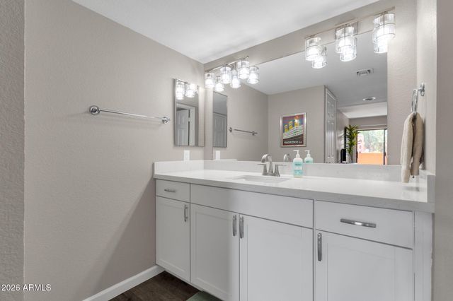 12222 N PARADISE VILLAGE Parkway S 233, Phoenix, AZ 85032