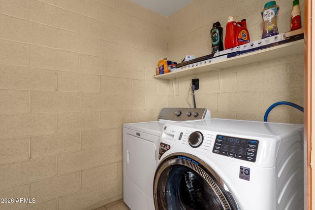 12222 N PARADISE VILLAGE Parkway S 233, Phoenix, AZ 85032