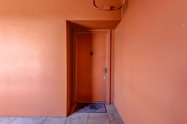 12222 N PARADISE VILLAGE Parkway S 233, Phoenix, AZ 85032
