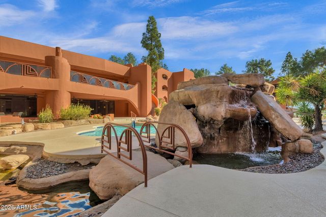 12222 N PARADISE VILLAGE Parkway S 233, Phoenix, AZ 85032