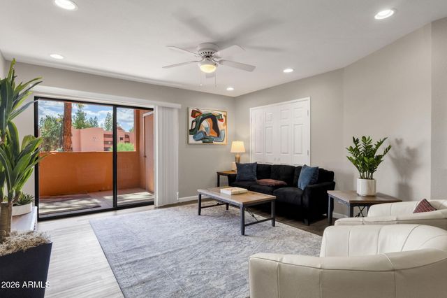 12222 N PARADISE VILLAGE Parkway S 233, Phoenix, AZ 85032