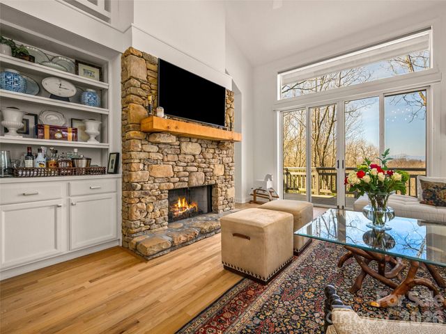 22 Wild Ivy Run, Hendersonville, NC 28739