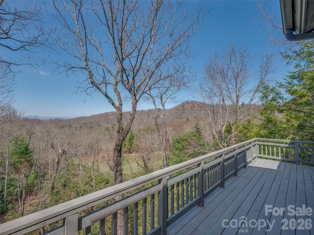 22 Wild Ivy Run, Hendersonville, NC 28739