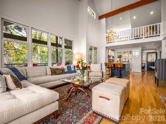 22 Wild Ivy Run, Hendersonville, NC 28739