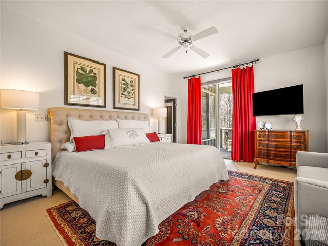 22 Wild Ivy Run, Hendersonville, NC 28739