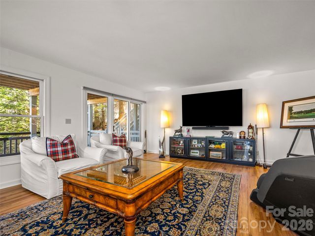 22 Wild Ivy Run, Hendersonville, NC 28739