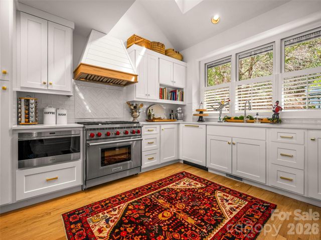 22 Wild Ivy Run, Hendersonville, NC 28739