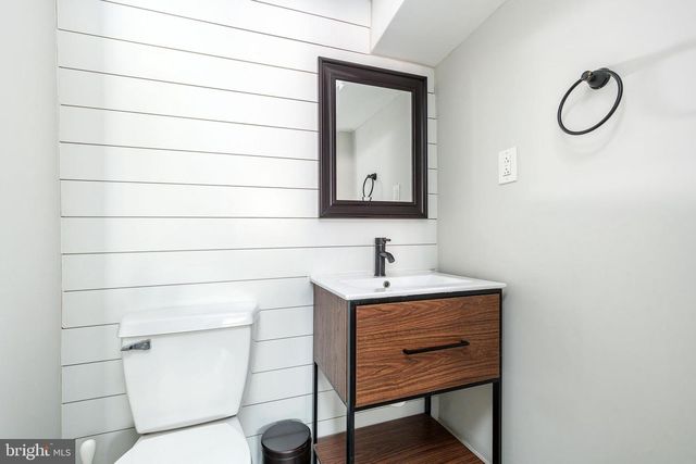 1640 S CHADWICK ST, Philadelphia, PA 19145