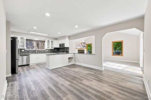 2931 Wisconsin Road, Troy, MI 48083