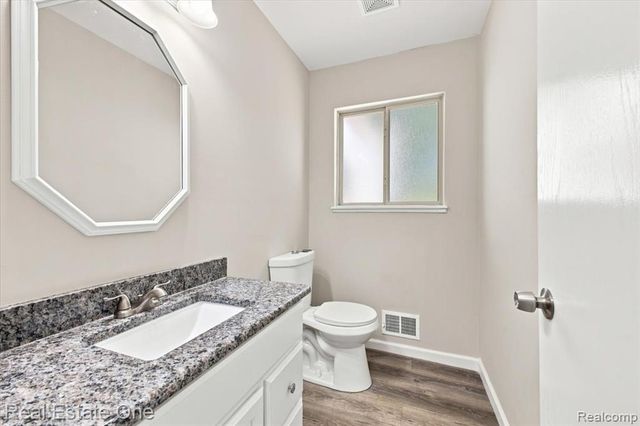 2931 Wisconsin Road, Troy, MI 48083