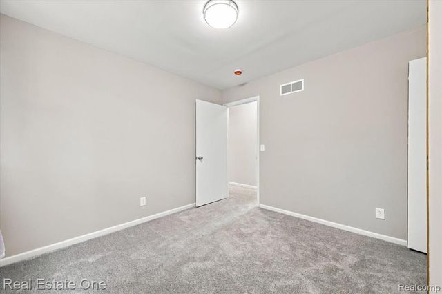 2931 Wisconsin Road, Troy, MI 48083
