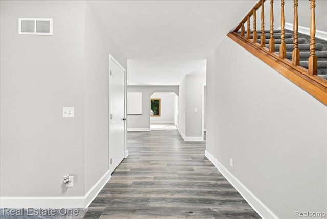 2931 Wisconsin Road, Troy, MI 48083