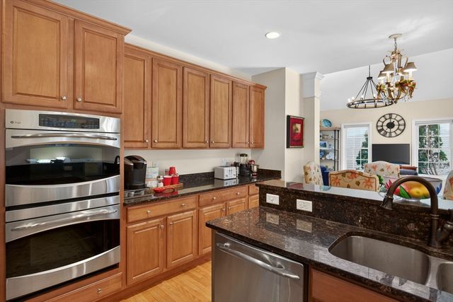 22 Picket Fence, Plymouth, MA 02360