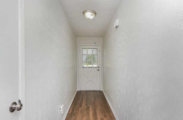 106 Willow Lane, Burleson, TX 76028