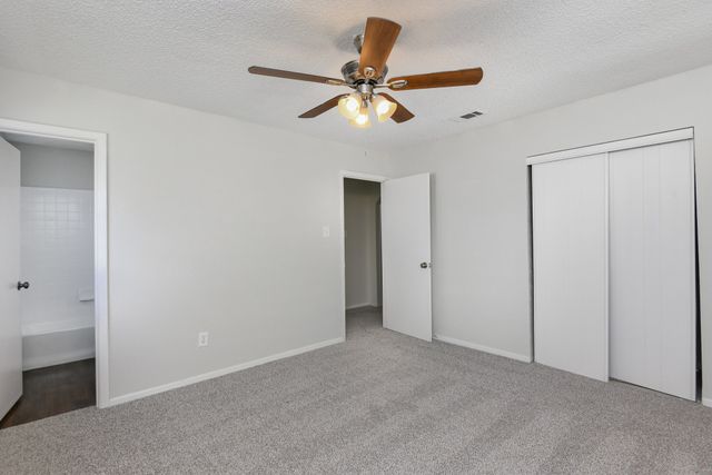 106 Willow Lane, Burleson, TX 76028