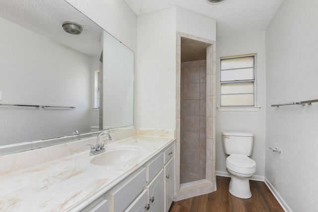 106 Willow Lane, Burleson, TX 76028