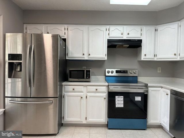 20527 LOWFIELD DR, Germantown, MD 20874