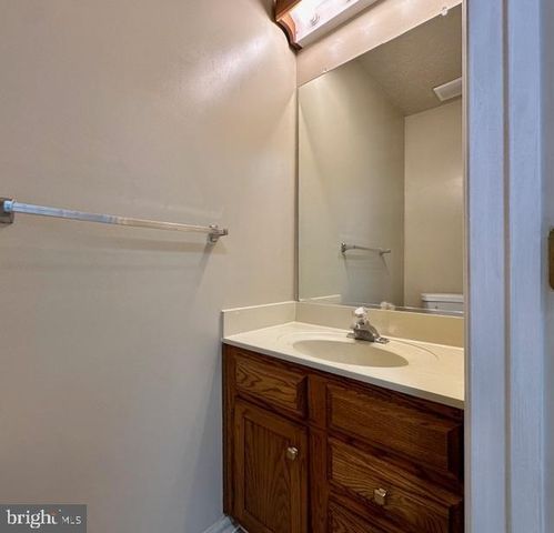 20527 LOWFIELD DR, Germantown, MD 20874