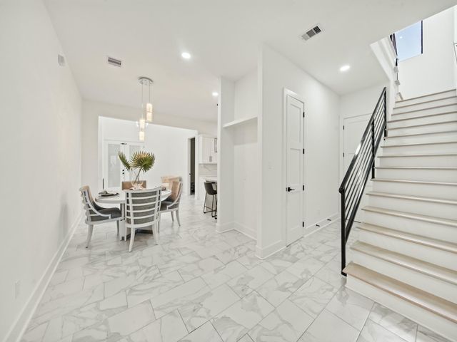 2416 Sumpter Street A, Houston, TX 77026