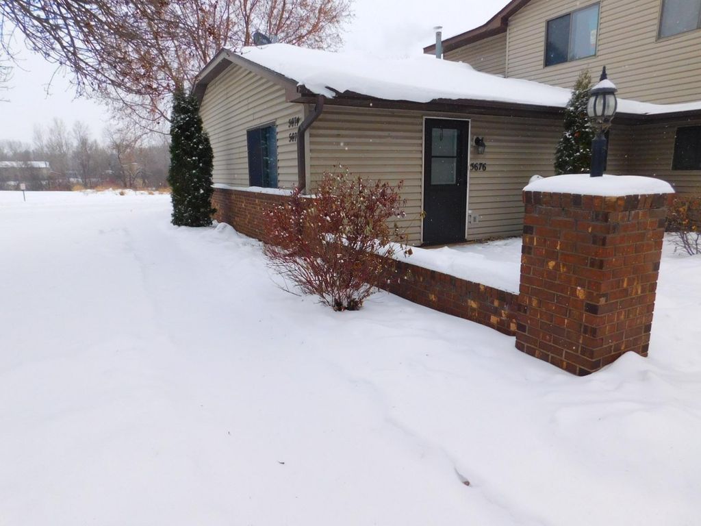 5676 Brandlwood Court 53, White Bear Lake, MN 55110