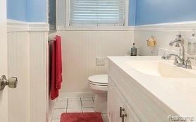 14864 Yorkshire Street, Southgate, MI 48195