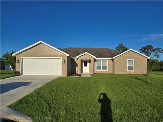 5541 Castania Drive, Sebring, FL 33872