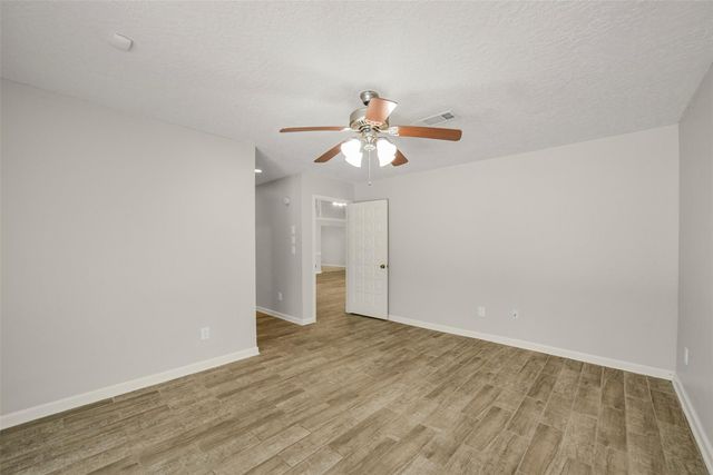5147 Beechnut Street, Houston, TX 77096