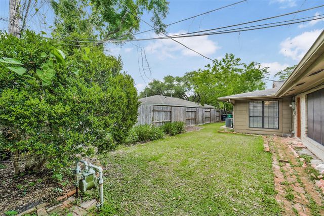 5147 Beechnut Street, Houston, TX 77096