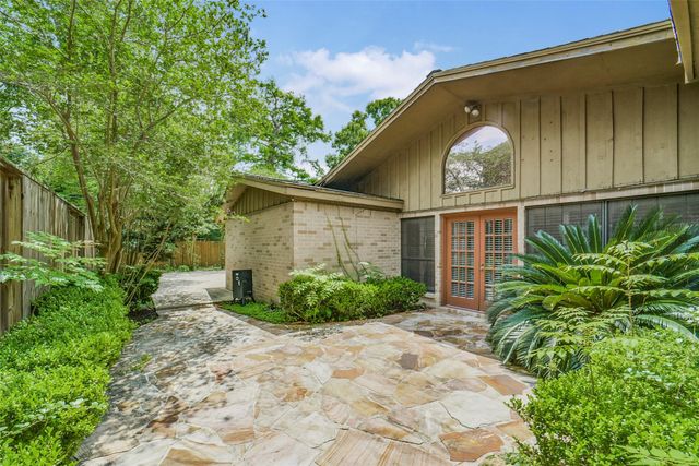 5147 Beechnut Street, Houston, TX 77096