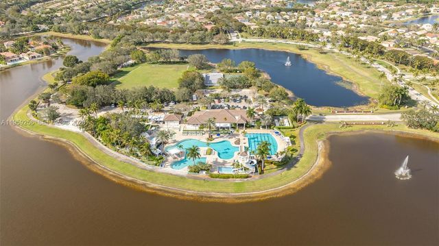 766 Sunflower Cir, Weston, FL 33327