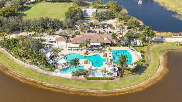 766 Sunflower Cir, Weston, FL 33327