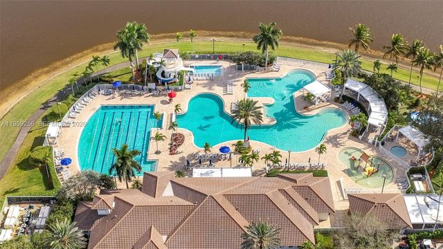 766 Sunflower Cir, Weston, FL 33327