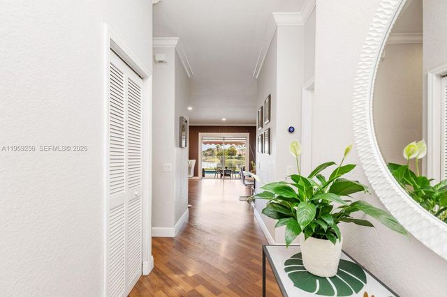 766 Sunflower Cir, Weston, FL 33327