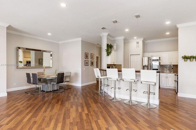 766 Sunflower Cir, Weston, FL 33327