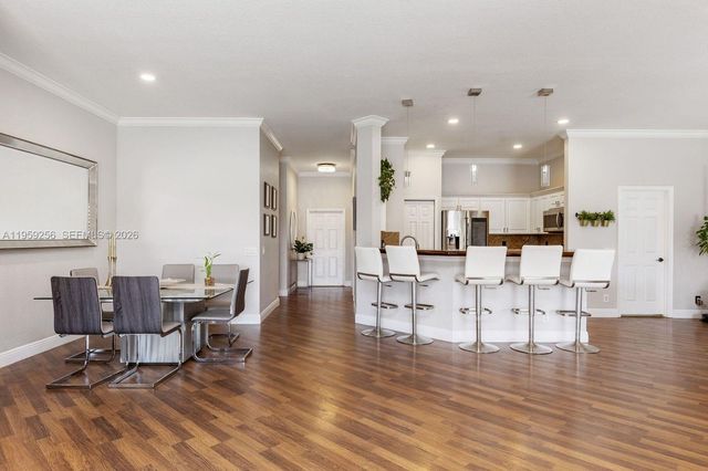 766 Sunflower Cir, Weston, FL 33327