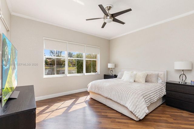 766 Sunflower Cir, Weston, FL 33327