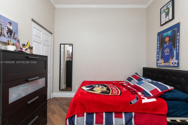 766 Sunflower Cir, Weston, FL 33327