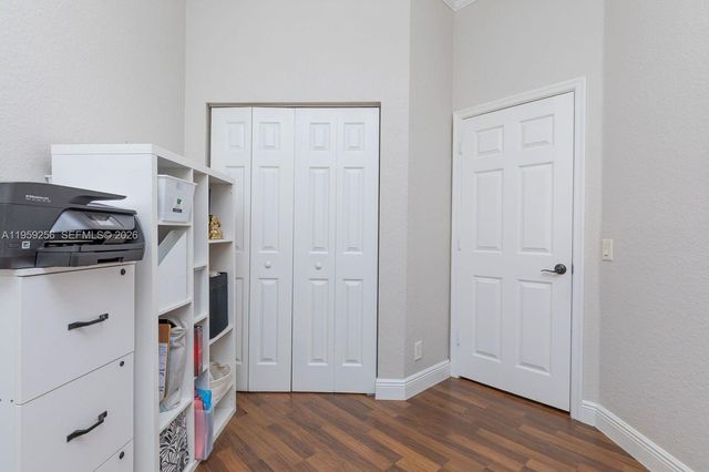 766 Sunflower Cir, Weston, FL 33327