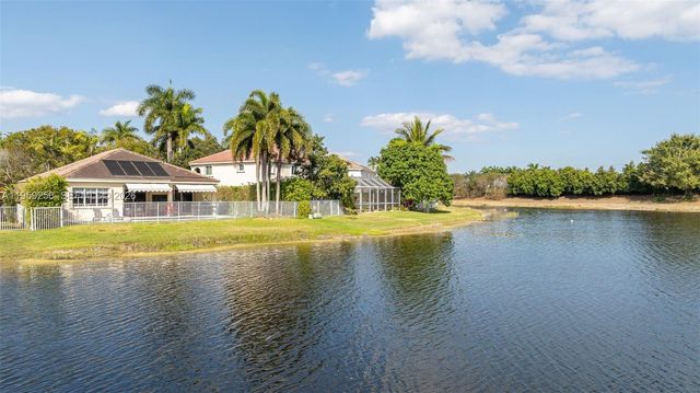 766 Sunflower Cir, Weston, FL 33327