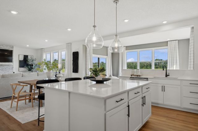 2548 Aspen Court, Shakopee, MN 55379