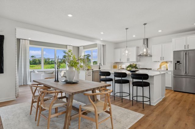 2548 Aspen Court, Shakopee, MN 55379